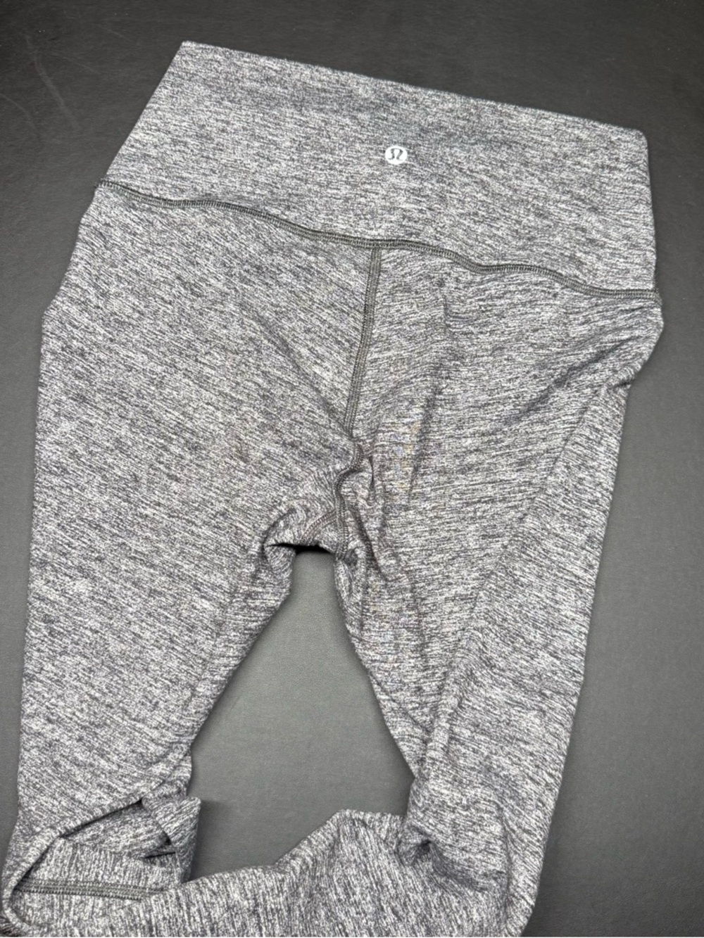 lululemon athletica Heather Gray High-Rise Seamless Leggings - Picture 2 of 5